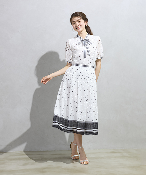 Rose Tiara コート。今だけ限定激安値下げ中❗️ Rose Tiara（ローズティアラ） ノーカラーコート コート 入学式 ダブル